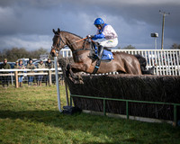 Race 1 - Maiden Race 2m4f