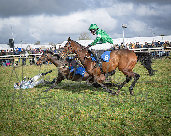 Race 1 - 2m4f Maiden (319 of 460)