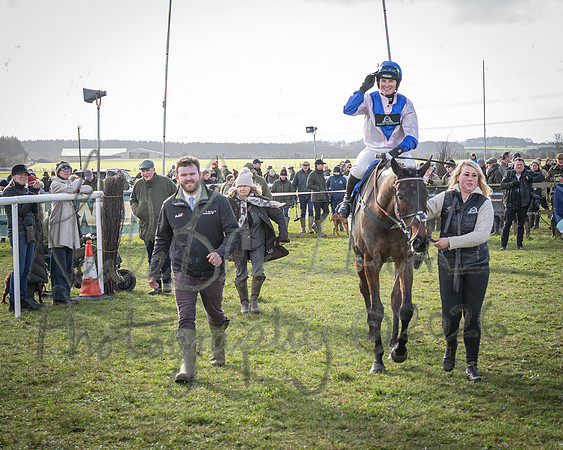 Race 1 - 2m4f Maiden (373 of 460)