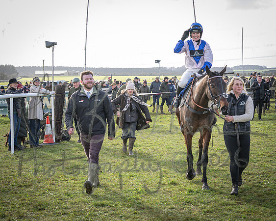 Race 1 - 2m4f Maiden (381 of 460)