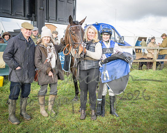 Race 1 - 2m4f Maiden (438 of 460)