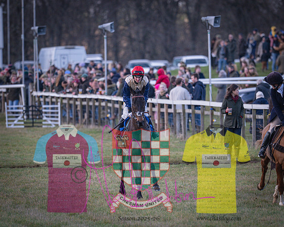 Race 4 - Heythrop and Adjacent Hunts Race (1 of 134)