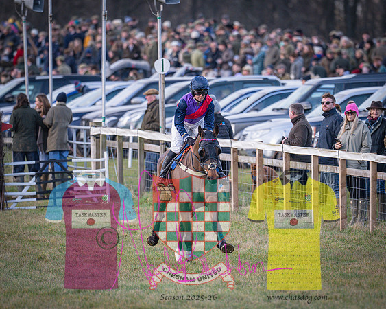 Race 4 - Heythrop and Adjacent Hunts Race (14 of 134)