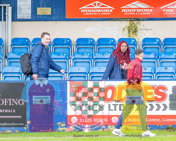 Chippenham Town 1 v 4 Chesham United (395 of 403)