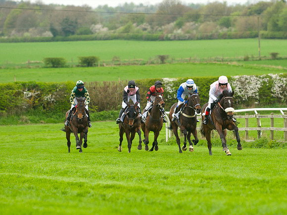 Race 4 - Nov-vets 36
