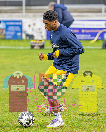 Chesham Utd 4 v 1 Ebbsfleet United (42 of 739)
