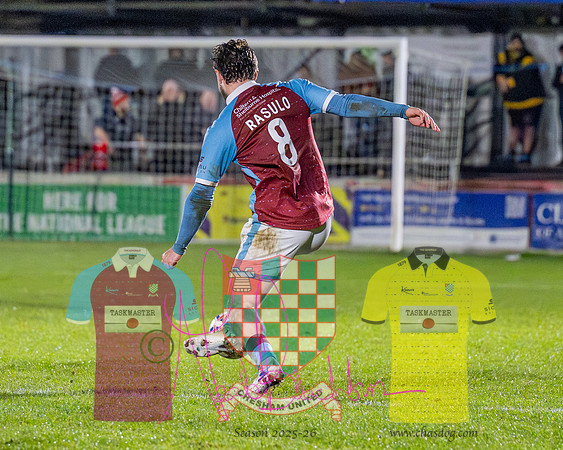 Chesham Utd 0 v 1 Dagenham and Redbridge (71 of 383)
