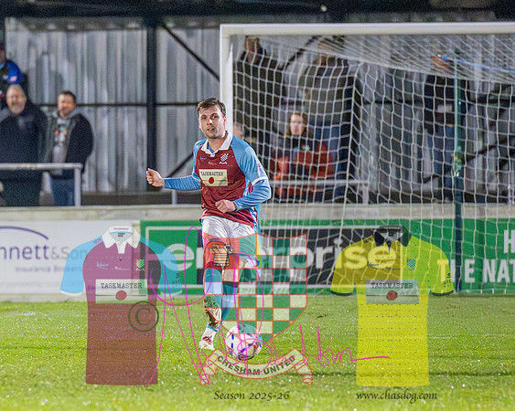 Chesham Utd 0 v 1 Dagenham and Redbridge (77 of 383)