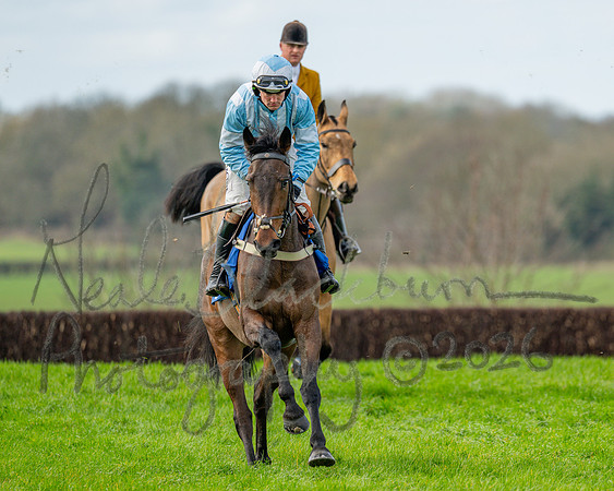 Race 1 - The Four and Five years olds Maiden race over 2m 5f (18 of 105)