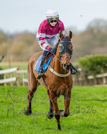 Race 1 - The Four and Five years olds Maiden race over 2m 5f (23 of 105)