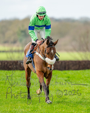 Race 1 - The Four and Five years olds Maiden race over 2m 5f (28 of 105)