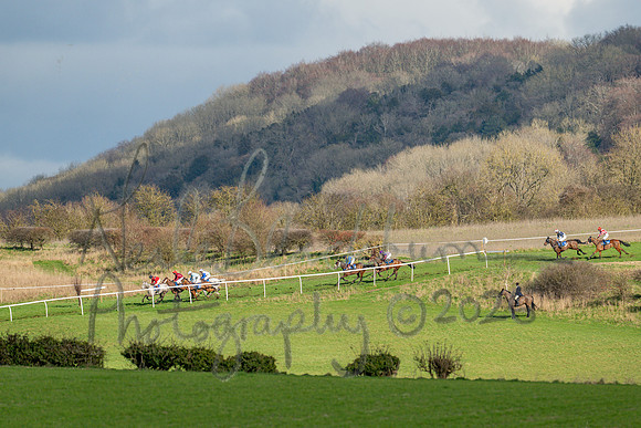 Race 3 - The Maiden Conditions Race over 3 Miles (49 of 118)