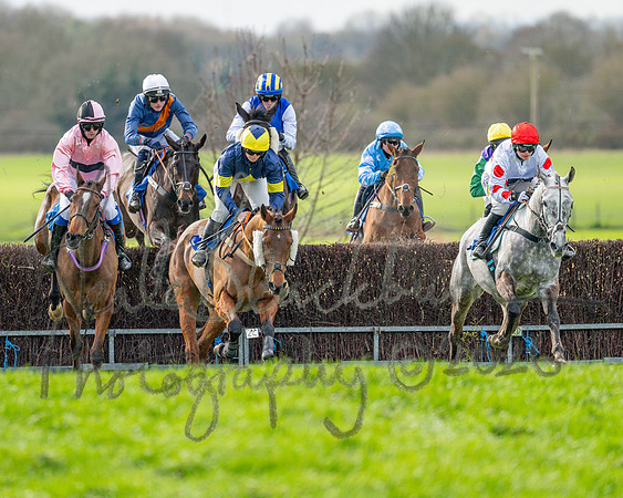 Race 4 - The Jockey Clud0-110 Rated Series Race (12 of 77)