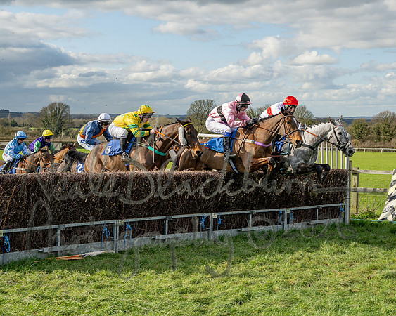 Race 4 - The Jockey Clud0-110 Rated Series Race (27 of 77)
