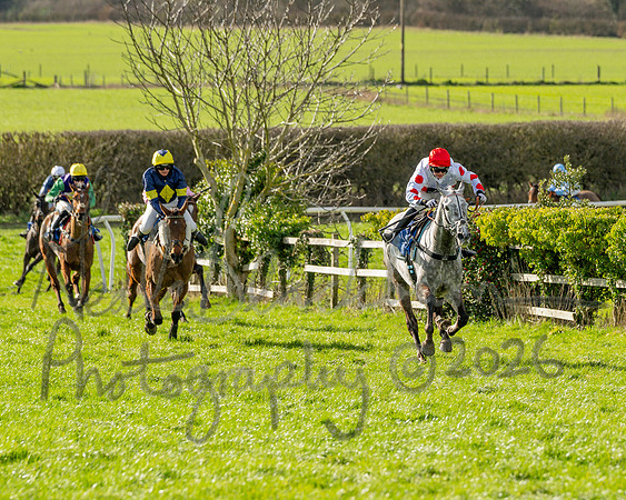 Race 4 - The Jockey Clud0-110 Rated Series Race (37 of 77)
