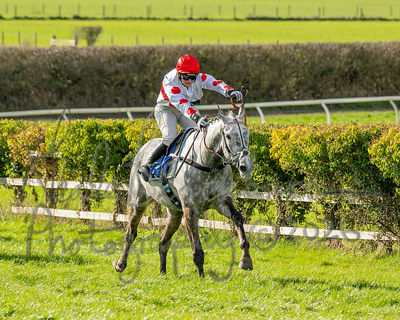 Race 4 - The Jockey Clud0-110 Rated Series Race (38 of 77)