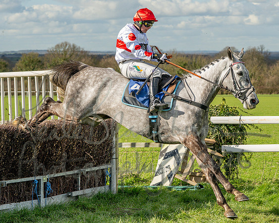 Race 4 - The Jockey Clud0-110 Rated Series Race (46 of 77)