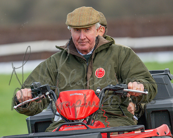 Race 5 - Home Counties Grand National, Mixed Open Race (3 of 138)