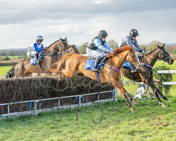 Race 6 - The PPORA Club Members Restricted Race over 2m 5f (18 of 72)