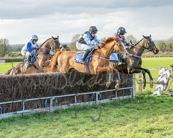 Race 6 - The PPORA Club Members Restricted Race over 2m 5f (17 of 72)
