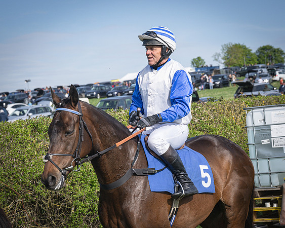 Race 6 - The Fantham family Kimblewick Berks and Bucks Oakley Hunt members and subscribers race (7 of 64)