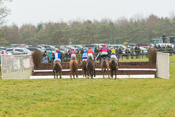 Race 2 - Maiden  (58 of 142)