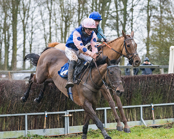 Race 3 - Novice Riders (99 of 197)