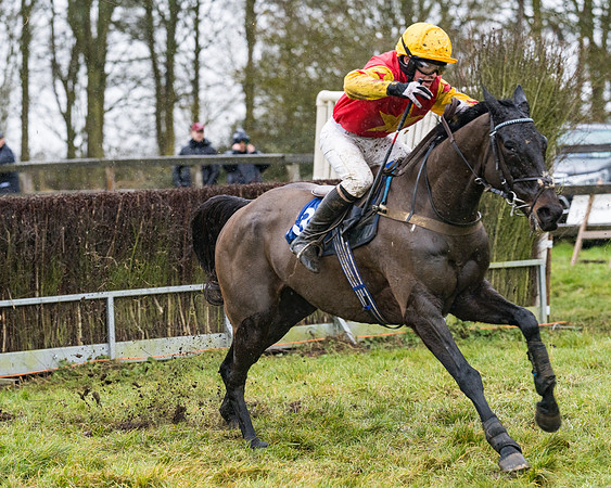 Race 3 - Novice Riders (104 of 197)