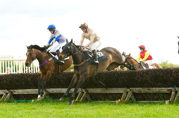 Kimblewick at Kimble Restricted Race