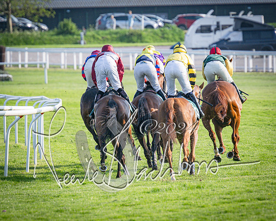 Race 3 - The Junior Jumpers open hunter's steeple chase 3m1f56y (57 of 156)