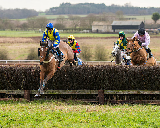 Race 2 - Maiden Div 1 (9 of 64)