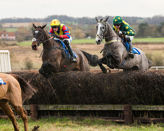 Race 2 - Maiden Div 1 (43 of 64)