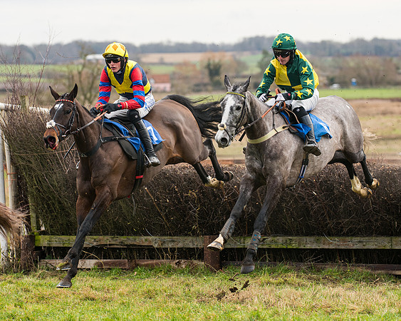 Race 2 - Maiden Div 1 (46 of 64)