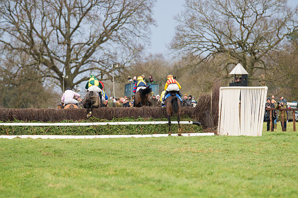 Race 2 - Maiden Div 1 (55 of 64)