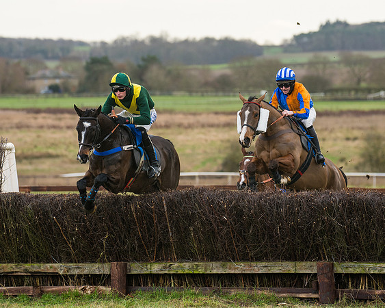 Race 3 - Maiden Div 2 (7 of 55)