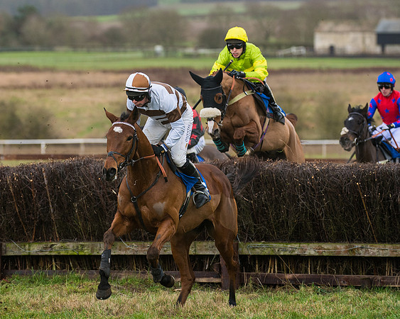 Race 3 - Maiden Div 2 (12 of 55)