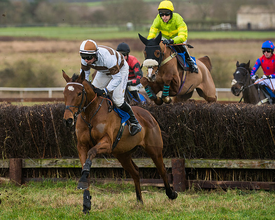 Race 3 - Maiden Div 2 (13 of 55)