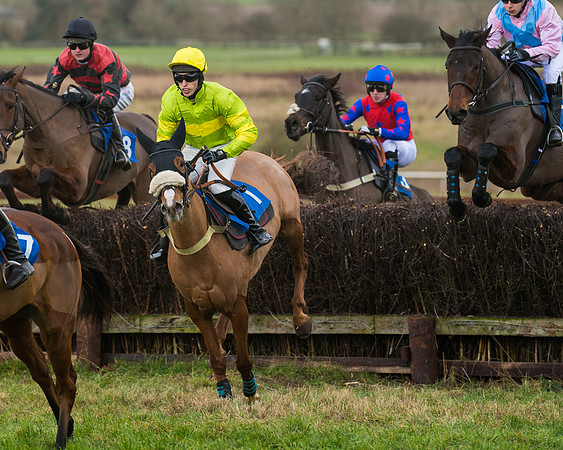 Race 3 - Maiden Div 2 (16 of 55)