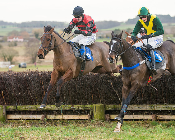 Race 3 - Maiden Div 2 (39 of 55)