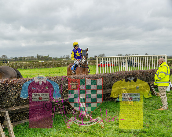 Race 5 - The Richardson's Restricted (9 of 69)