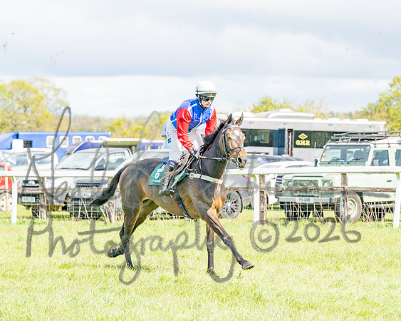 Race 3 - Six and Overs Maiden 3m (4 of 93)