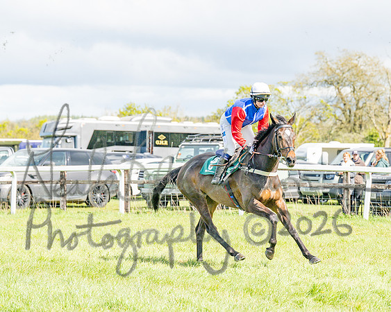 Race 3 - Six and Overs Maiden 3m (5 of 93)