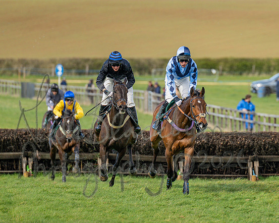 Race 3 - Six and Overs Maiden 3m (52 of 93)