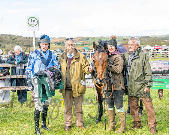 Race 3 - Six and Overs Maiden 3m (80 of 93)