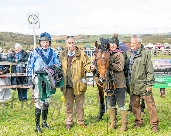 Race 3 - Six and Overs Maiden 3m (81 of 93)