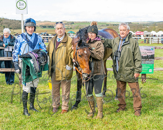 Race 3 - Six and Overs Maiden 3m (84 of 93)