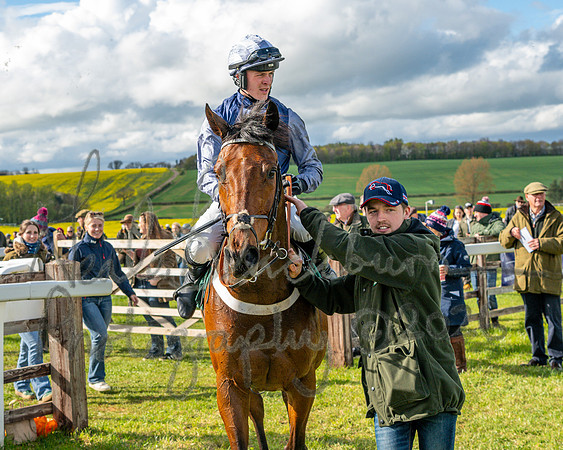 Race 4 - Edgcote Gold Cup (75 of 92)