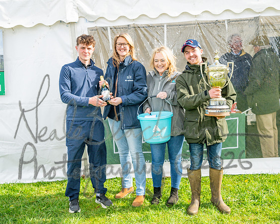 Race 4 - Edgcote Gold Cup (90 of 92)