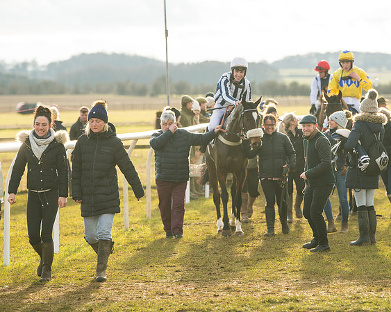Race 6 - 4,5,6 Maiden  (39 of 50)