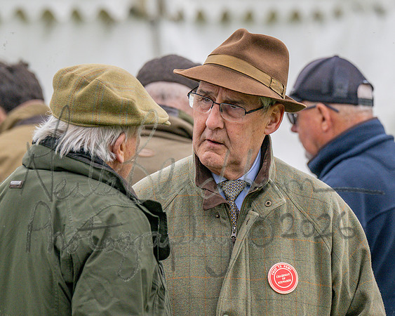 Race 1 - The Highwayman Inn South Midlands Conditions Race (5 of 56)